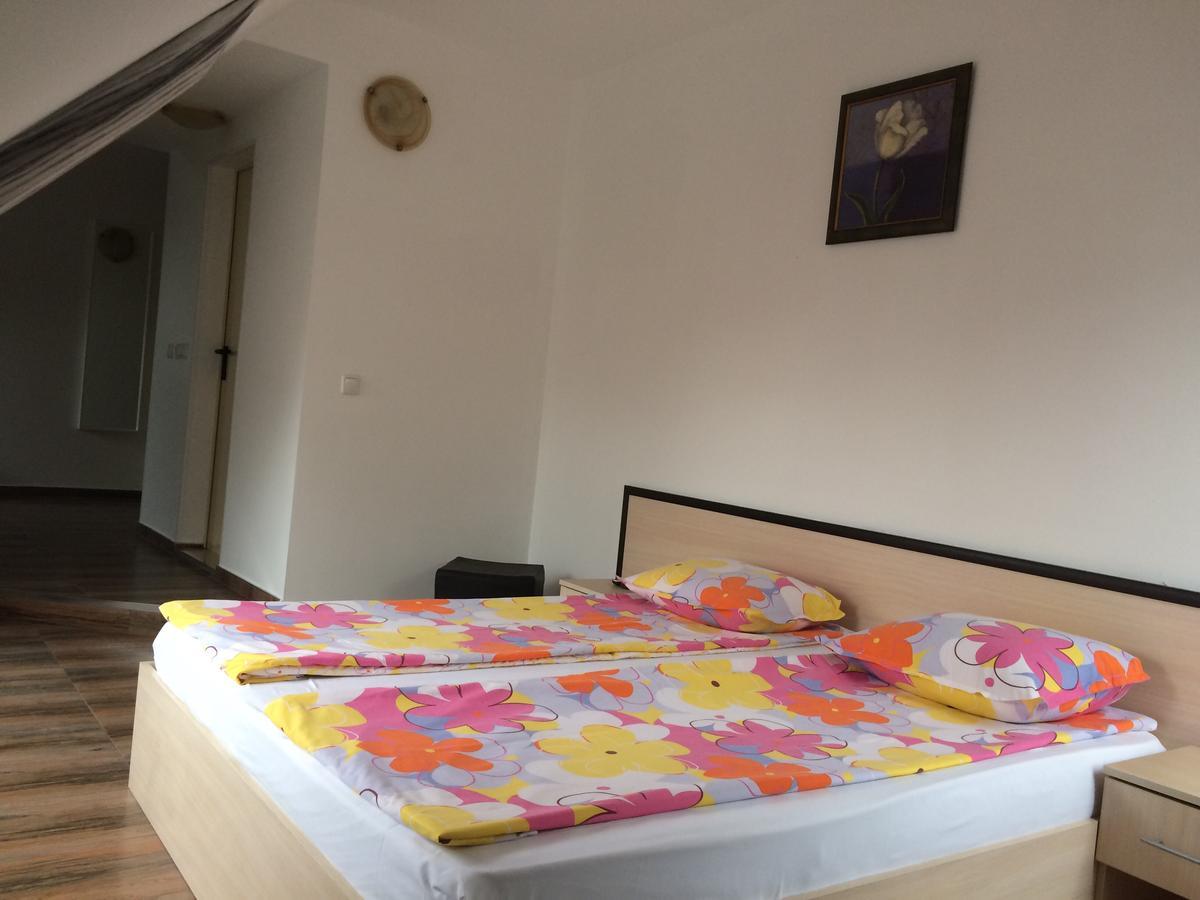 Hotel - Restaurant Chairite โซเฟีย ภายนอก รูปภาพ