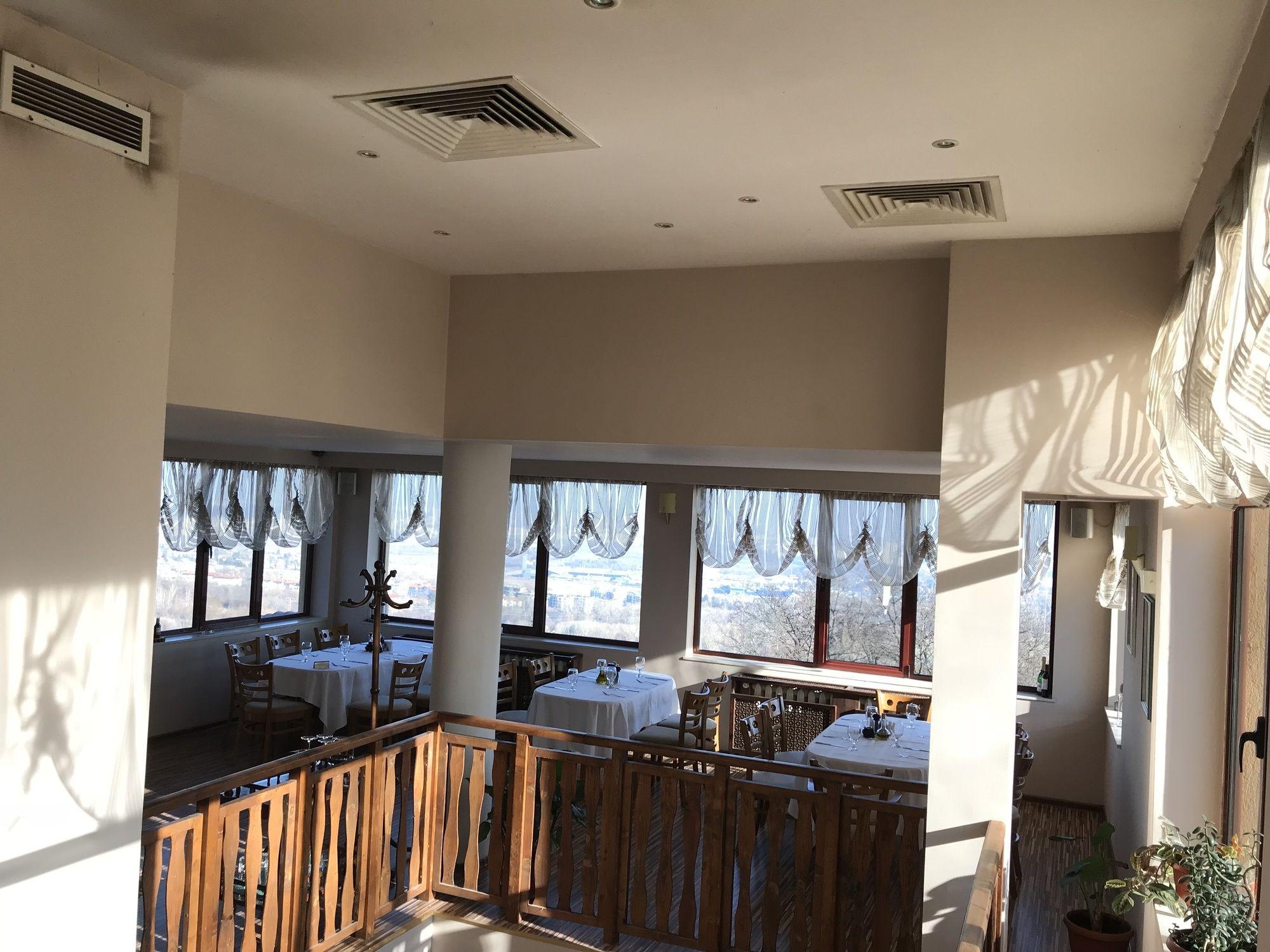 Hotel - Restaurant Chairite โซเฟีย ภายนอก รูปภาพ